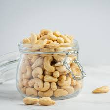 CASHEWS (KAJU)